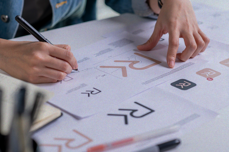 Proceso de rebranding estratégico para empresas — Den Design